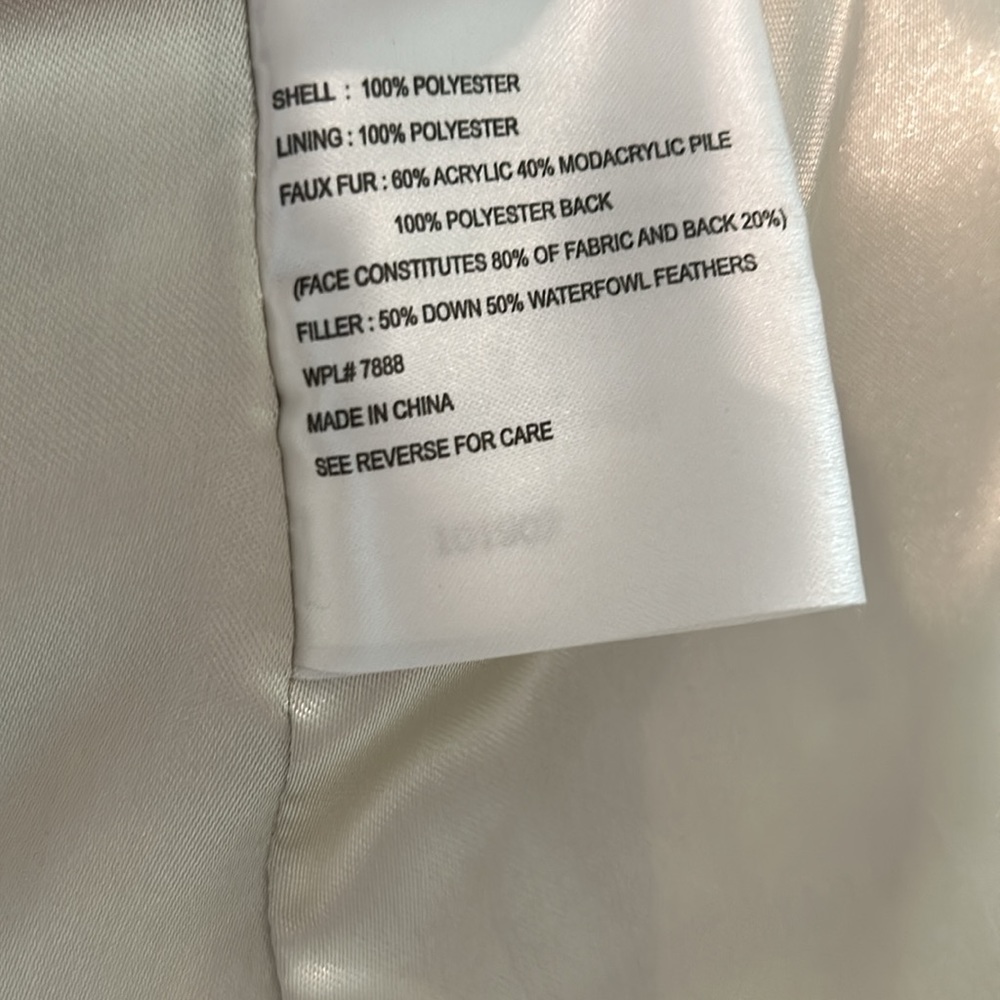 Like New! Long Cream Puffer Coat w/Faux Fur Lined Detachable Hood and Accents - Picture 9 of 9